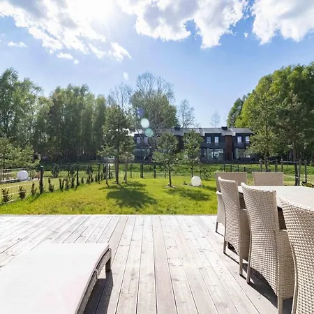 Season Surprise Apartment, By Cohost * Palanga