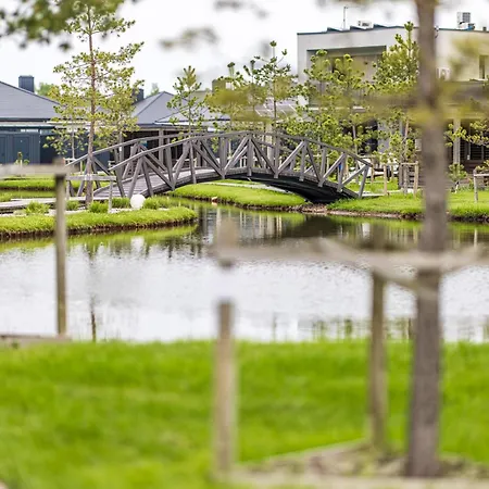 Apartman Season Surprise Apartment, By Cohost