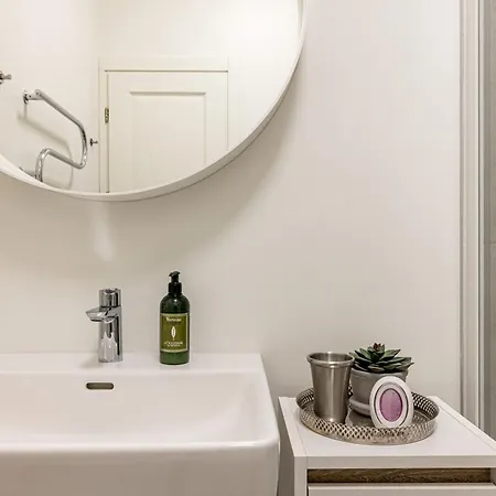 Season Surprise Apartment, By Cohost * Palanga