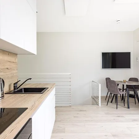 Season Surprise Apartment, By Cohost Lägenhet