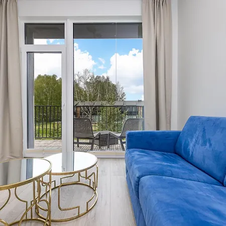 Apartman Season Surprise Apartment, By Cohost *