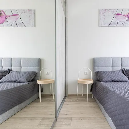 Season Surprise Apartment, By Cohost Lägenhet Palanga