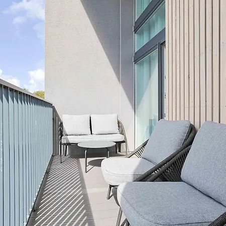 Lägenhet Season Surprise Apartment, By Cohost