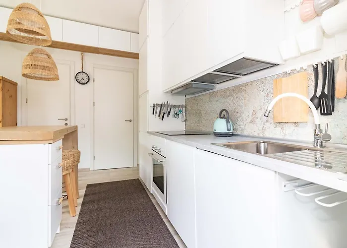 Apartment Season Surprise Apartment, By Cohost *