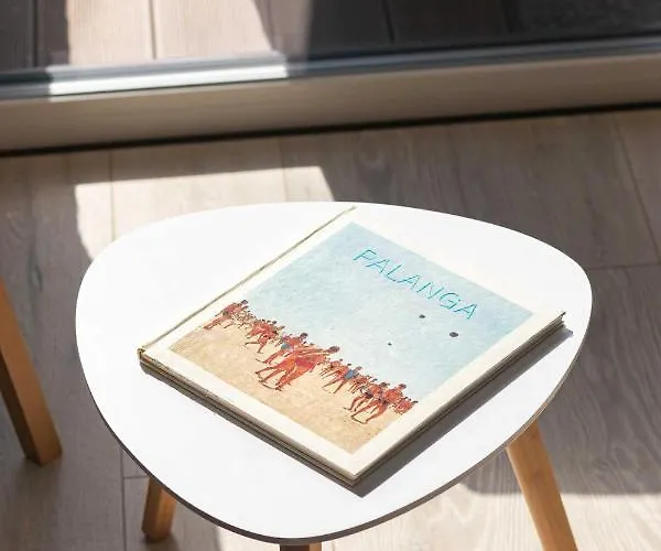 Season Surprise Apartment, By Cohost *