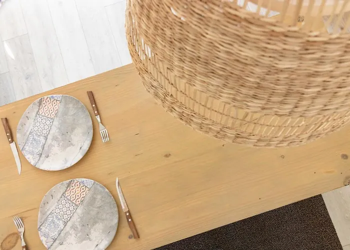 Season Surprise Apartment, By Cohost Apartmán *