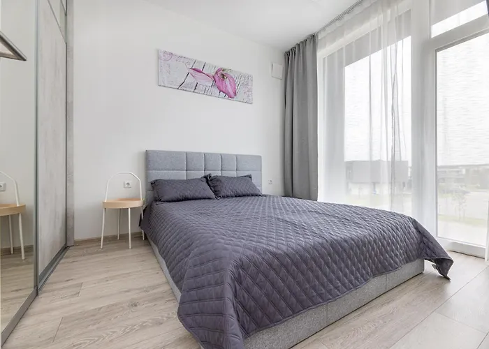 Season Surprise Apartment, By Cohost Apartmán Palanga