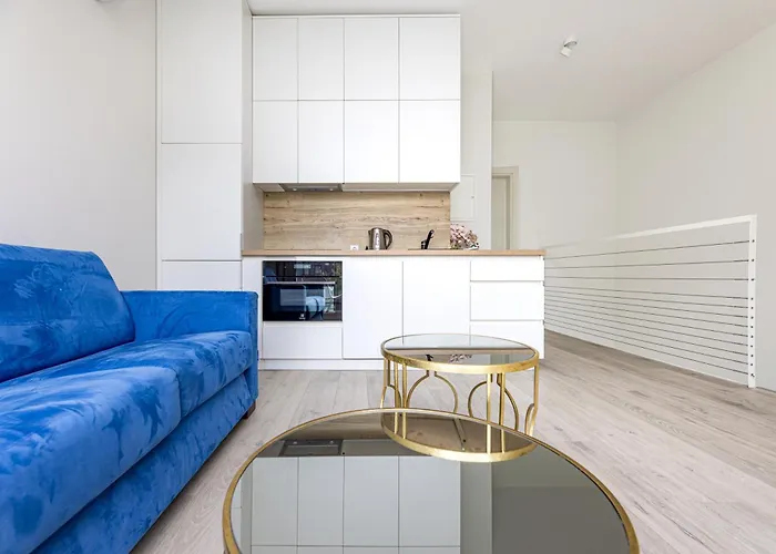 Apartment Season Surprise Apartment, By Cohost