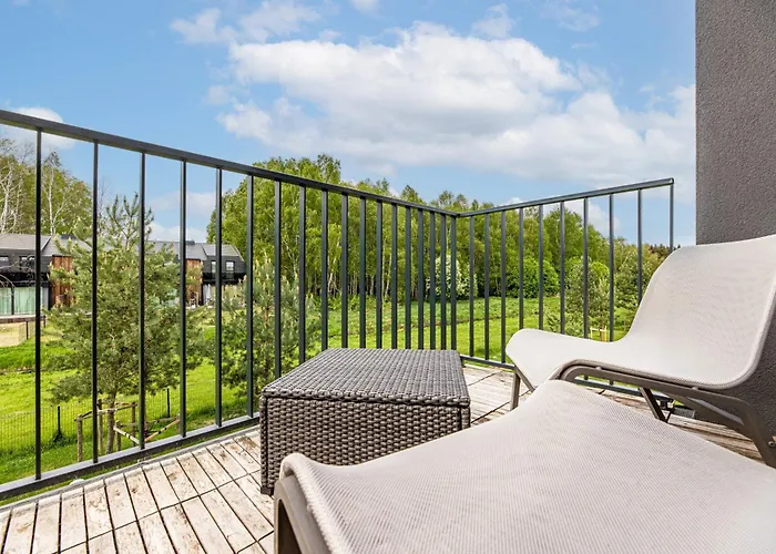 Apartment Season Surprise Apartment, By Cohost Palanga