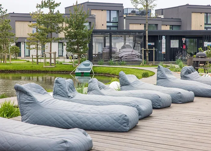 Season Surprise Apartment, By Cohost * Palanga