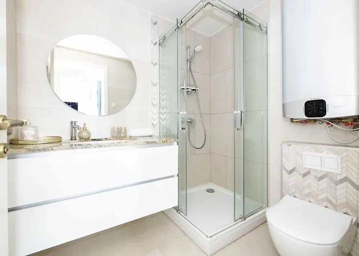 Season Surprise Apartment, By Cohost Apartment